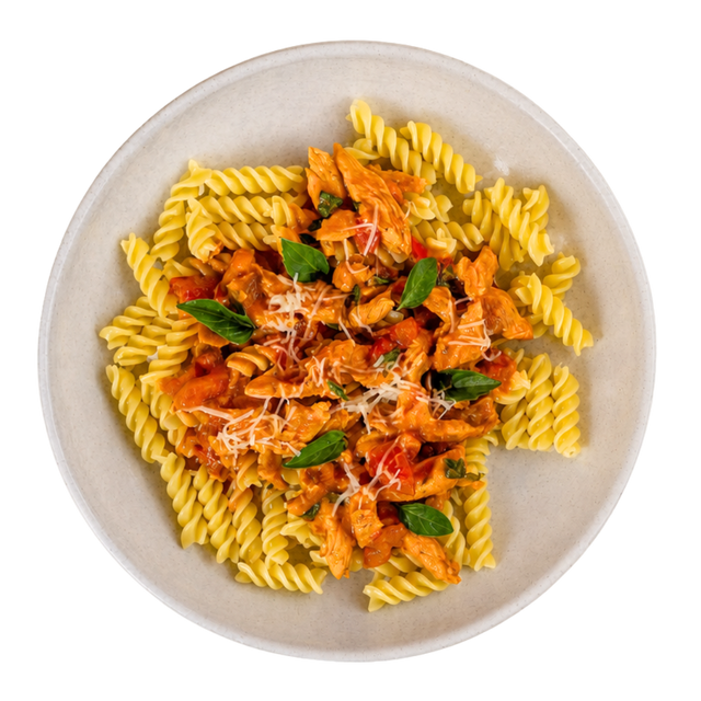 Fusilli com Frango ao Molho Pomodoro