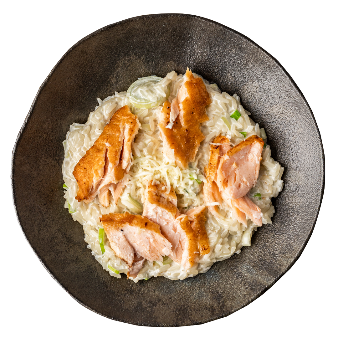 Risoto de Alho Poró com Lascas de Salmão