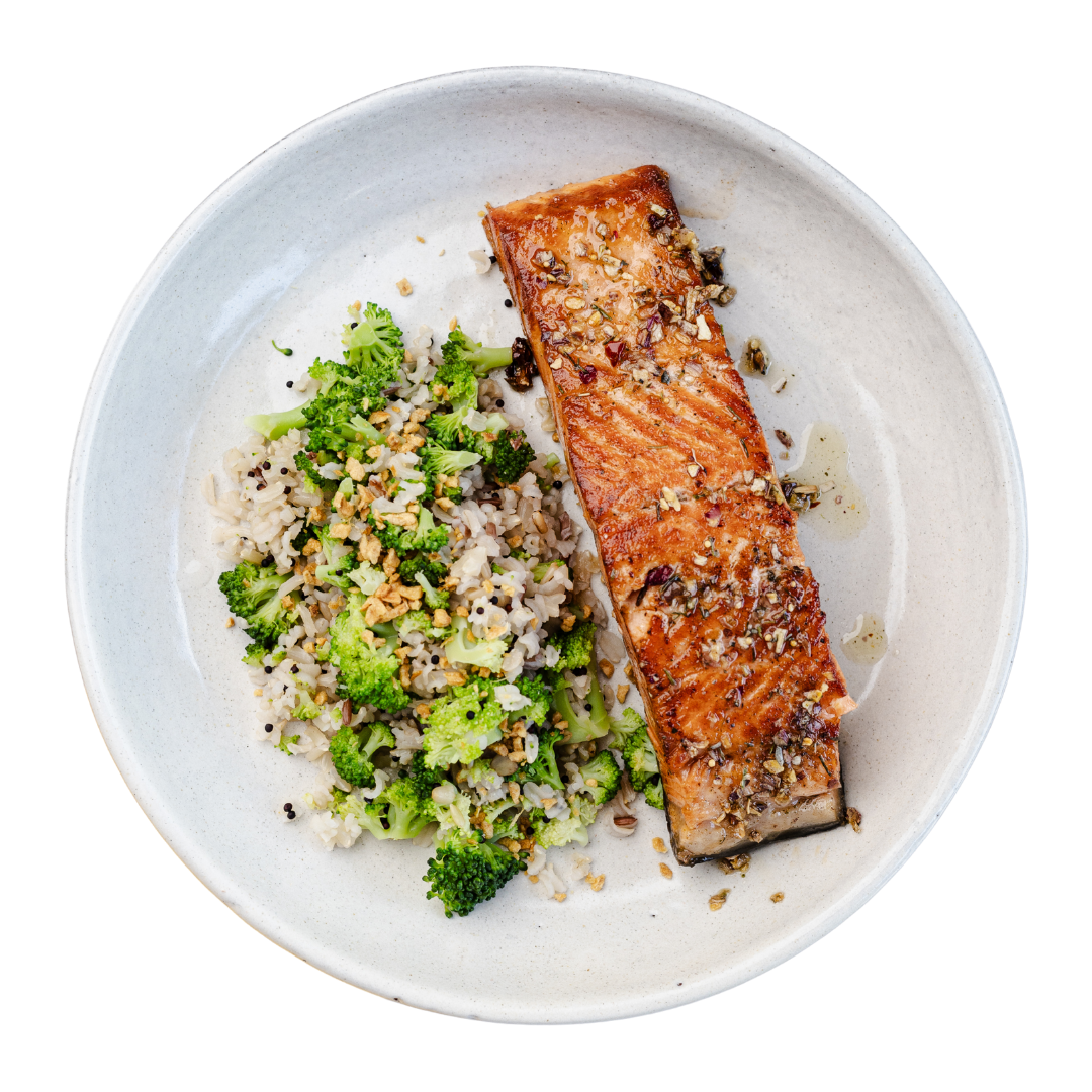 Salmão Grelhado e Arroz com Brócolis