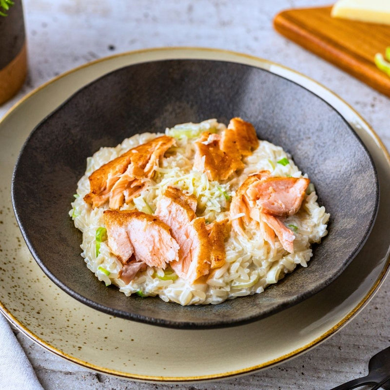 Risoto de Alho Poró com Lascas de Salmão