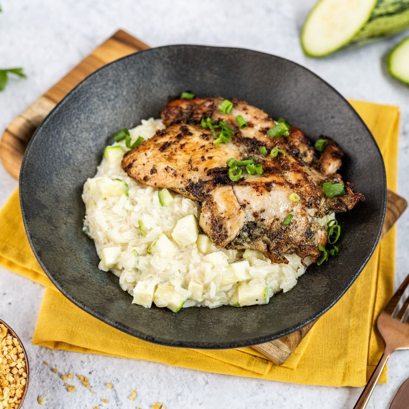 Sobrecoxa Grelhada com Risoto de Abobrinha